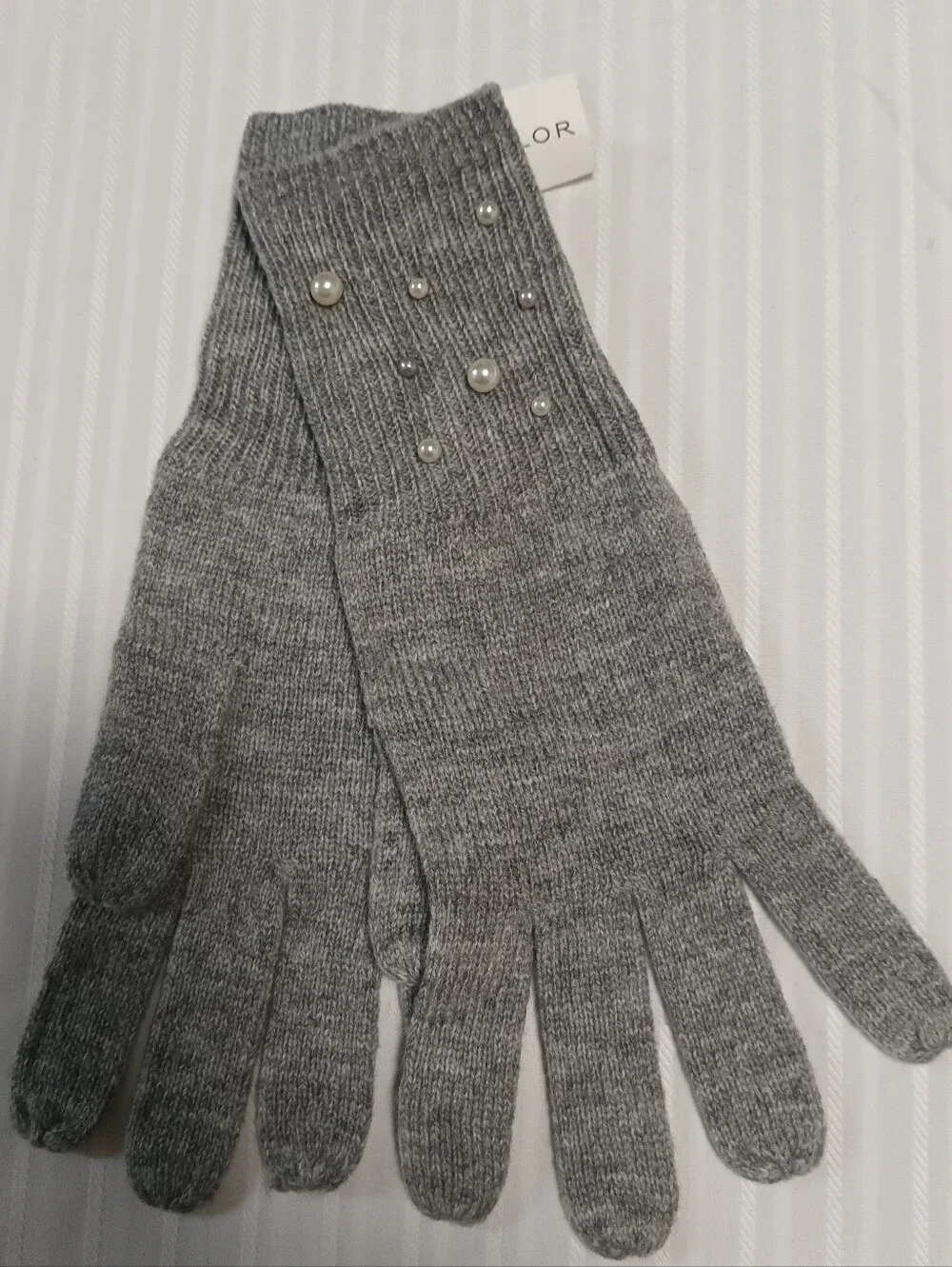 Ann Taylor Gray Knit Gloves with Pearl Embellishments
